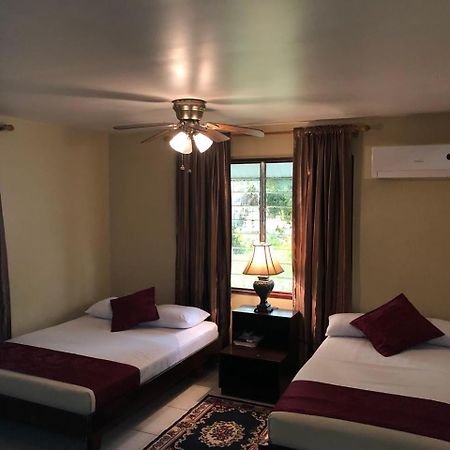 Overbridge River Resort باراماريبو المظهر الخارجي الصورة
