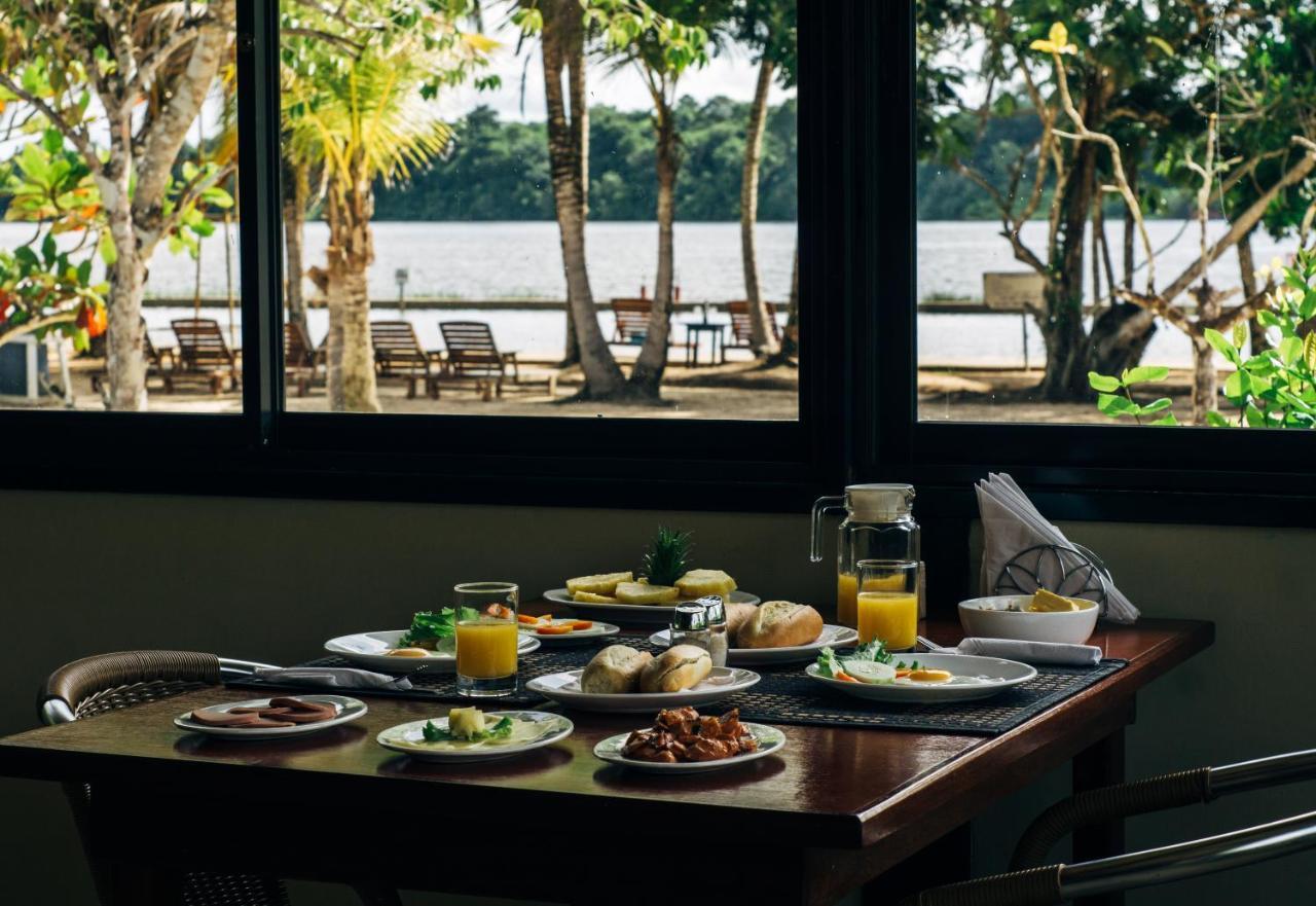 Overbridge River Resort باراماريبو المظهر الخارجي الصورة
